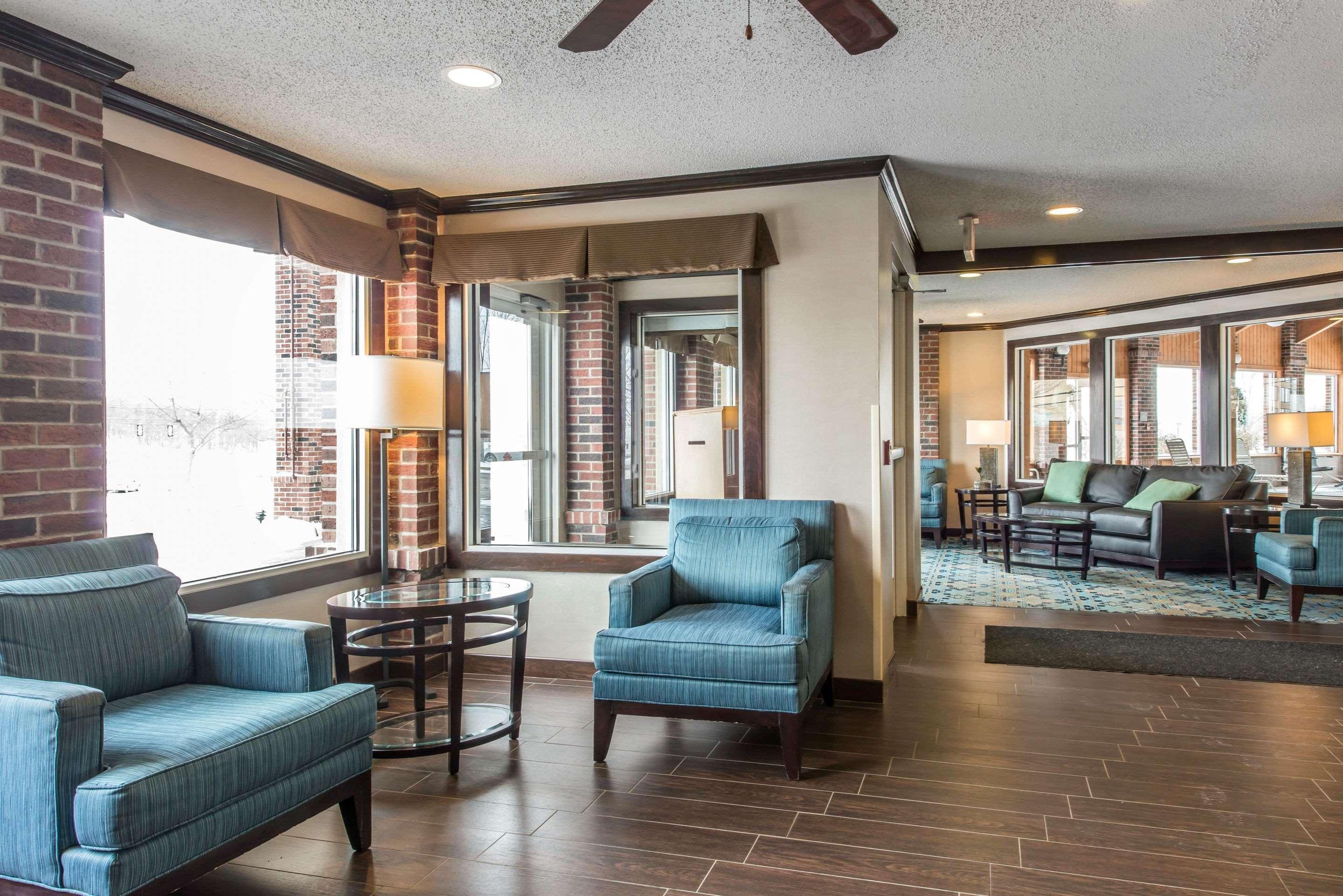 Comfort Inn Weirton Екстериор снимка