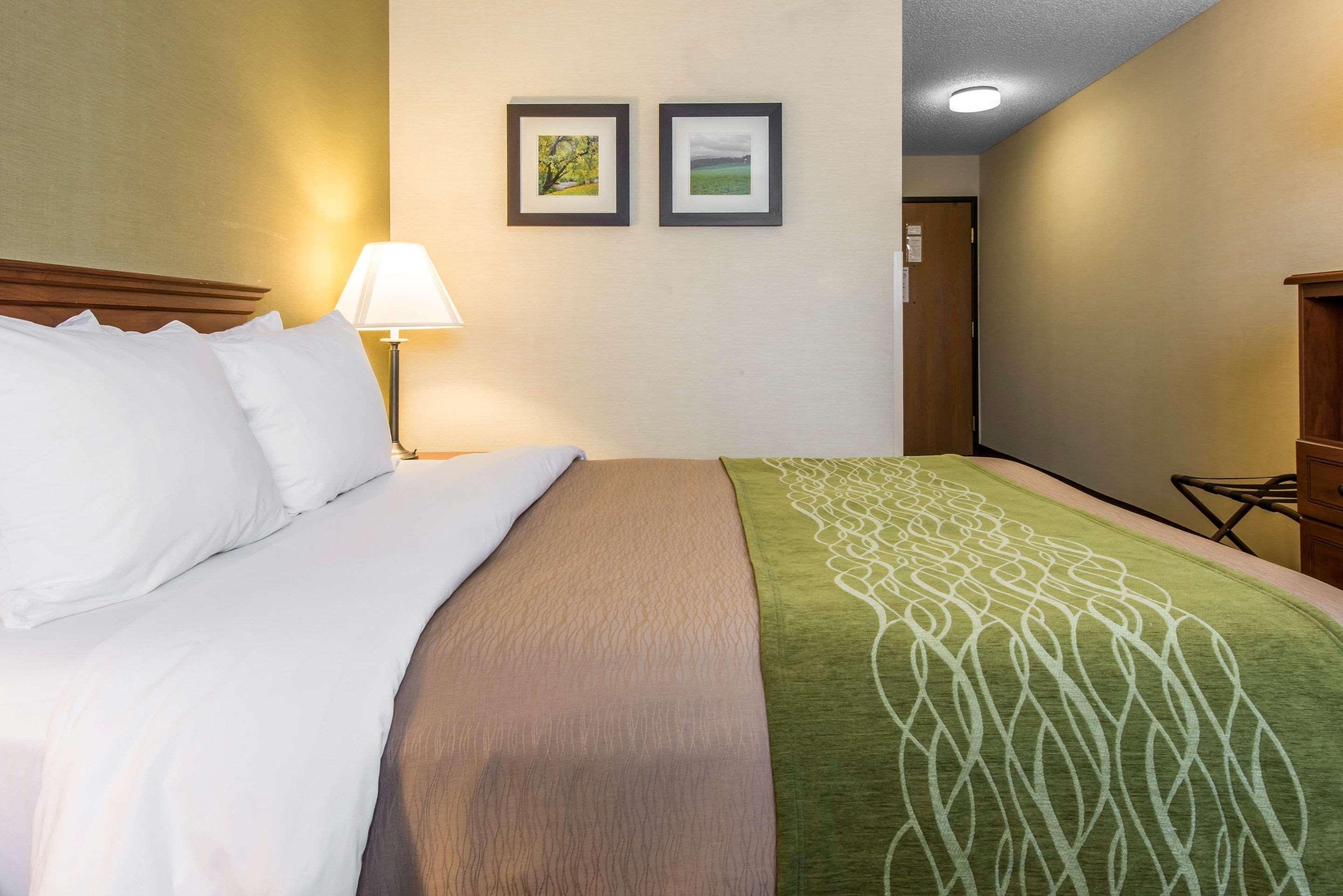 Comfort Inn Weirton Екстериор снимка