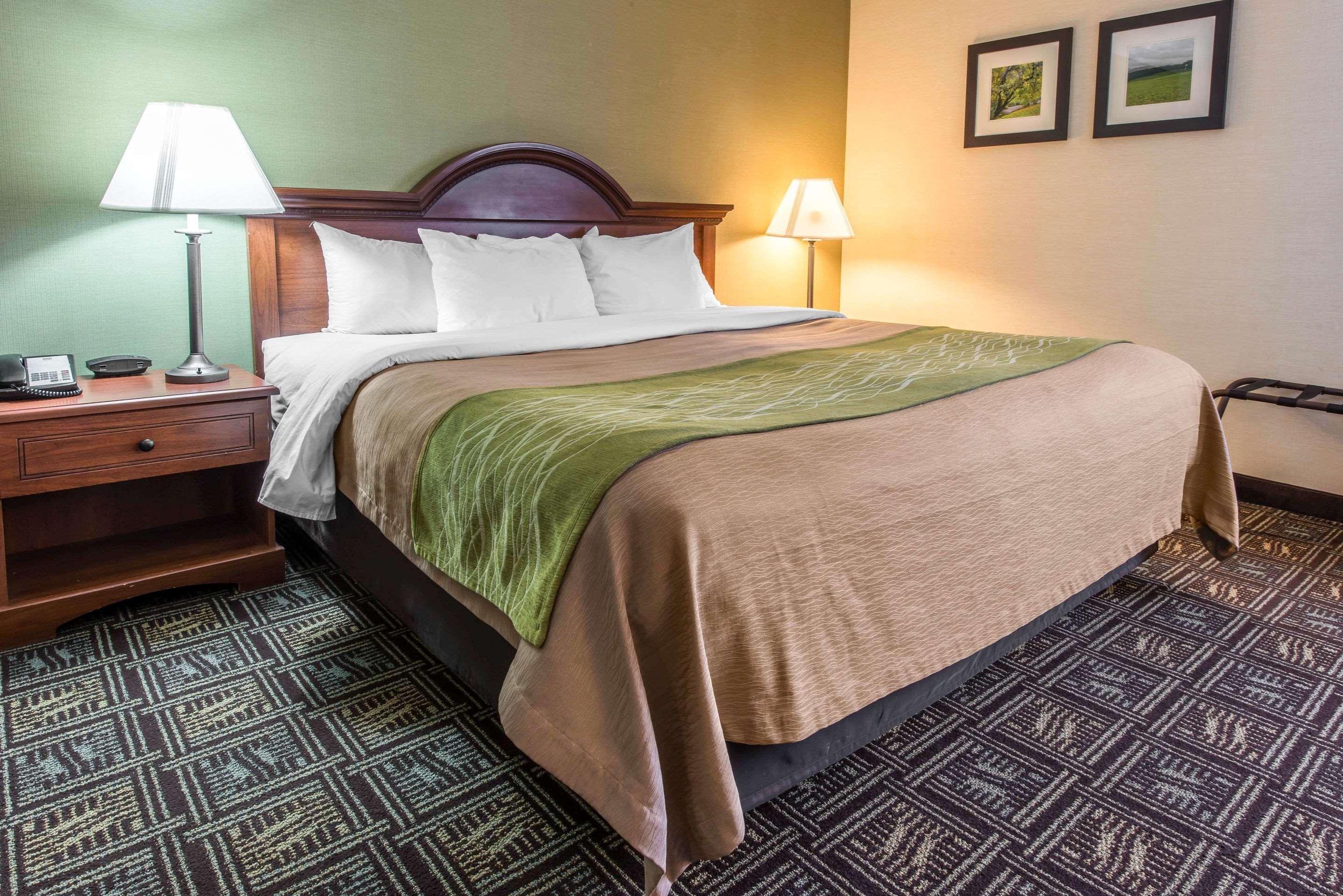 Comfort Inn Weirton Екстериор снимка
